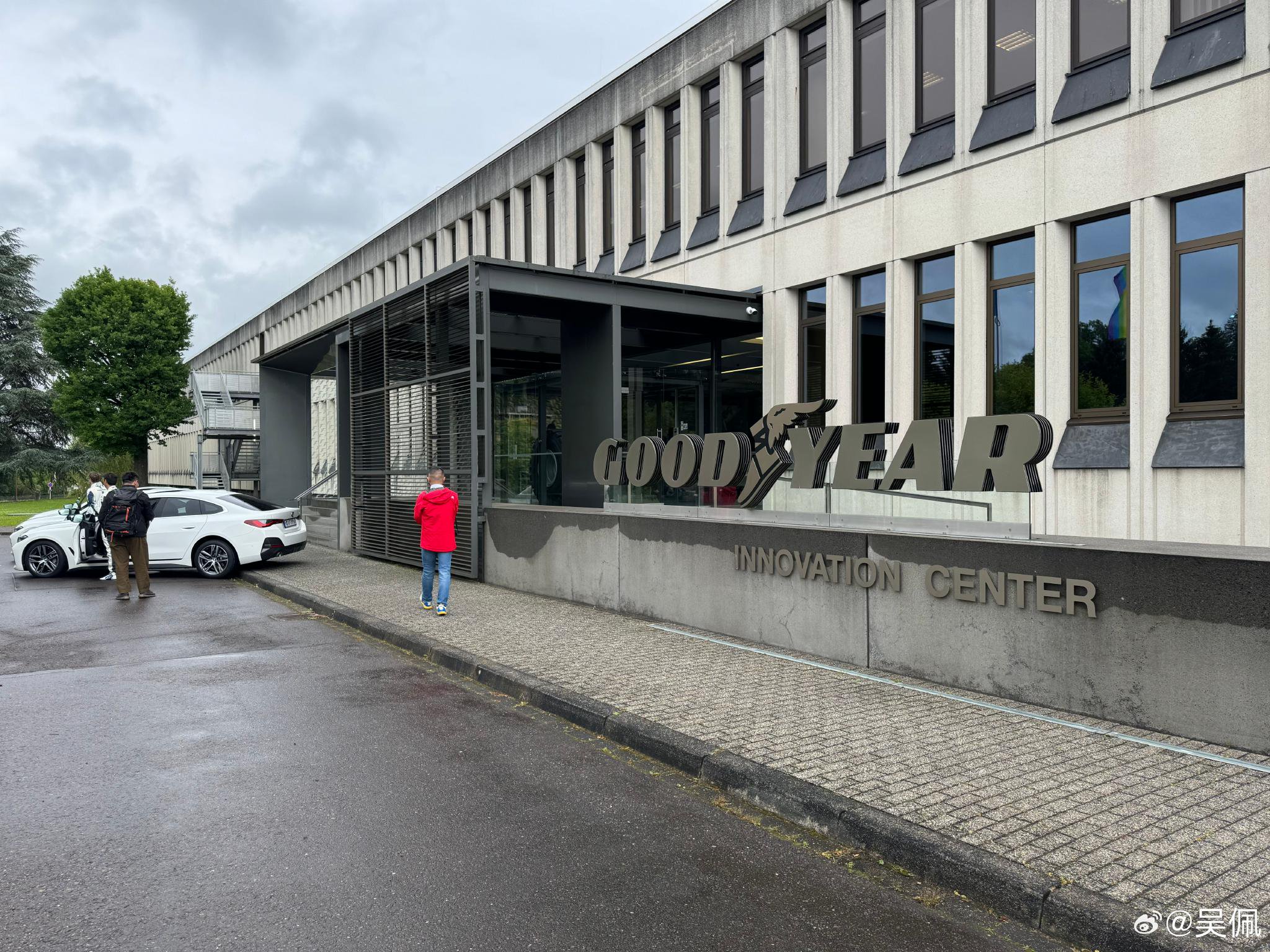 这是卢森堡的固特异研发中心，接下来会试到一款重磅级的轮胎产品…