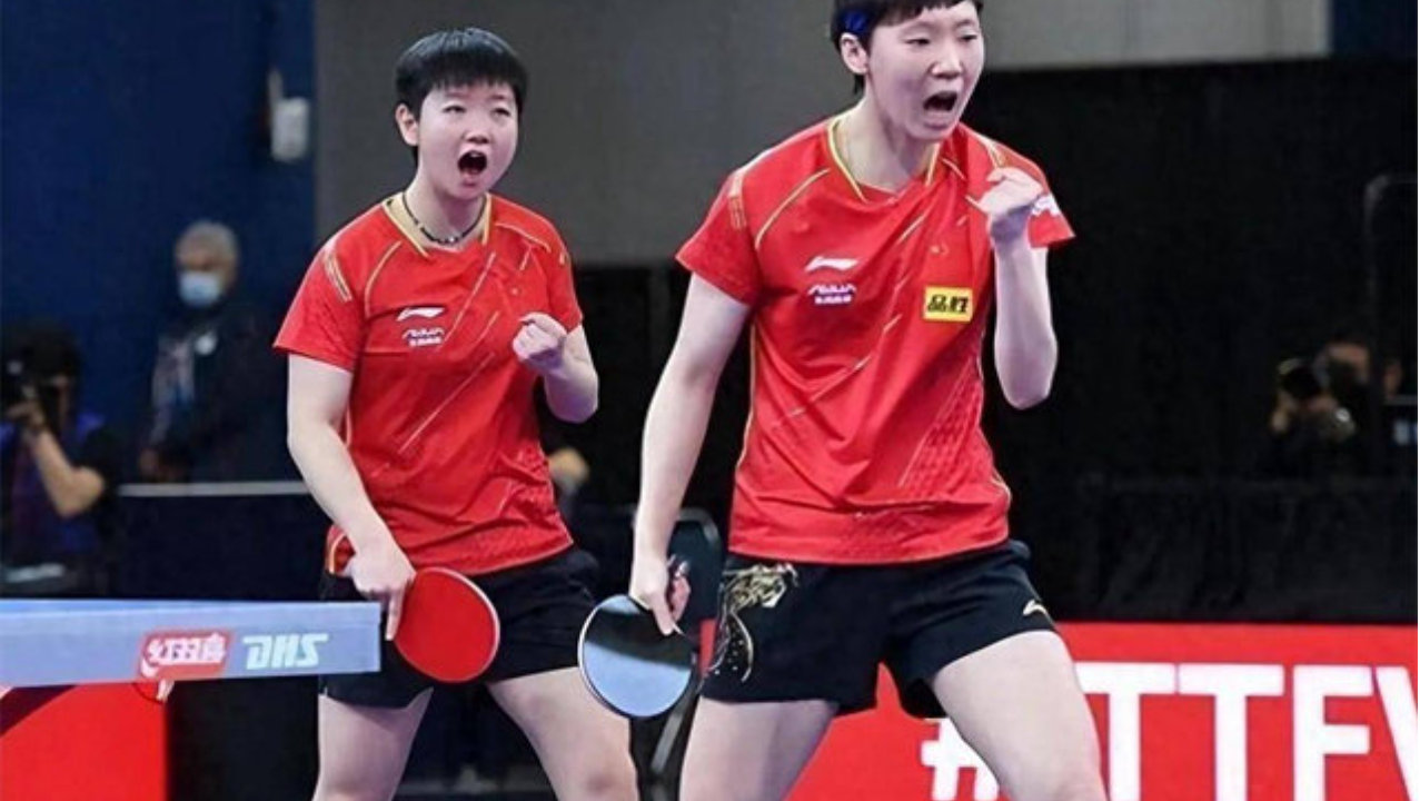 国乒困境已形成！孙颖莎王曼昱成救星，男女队全靠她俩拼命撑场子