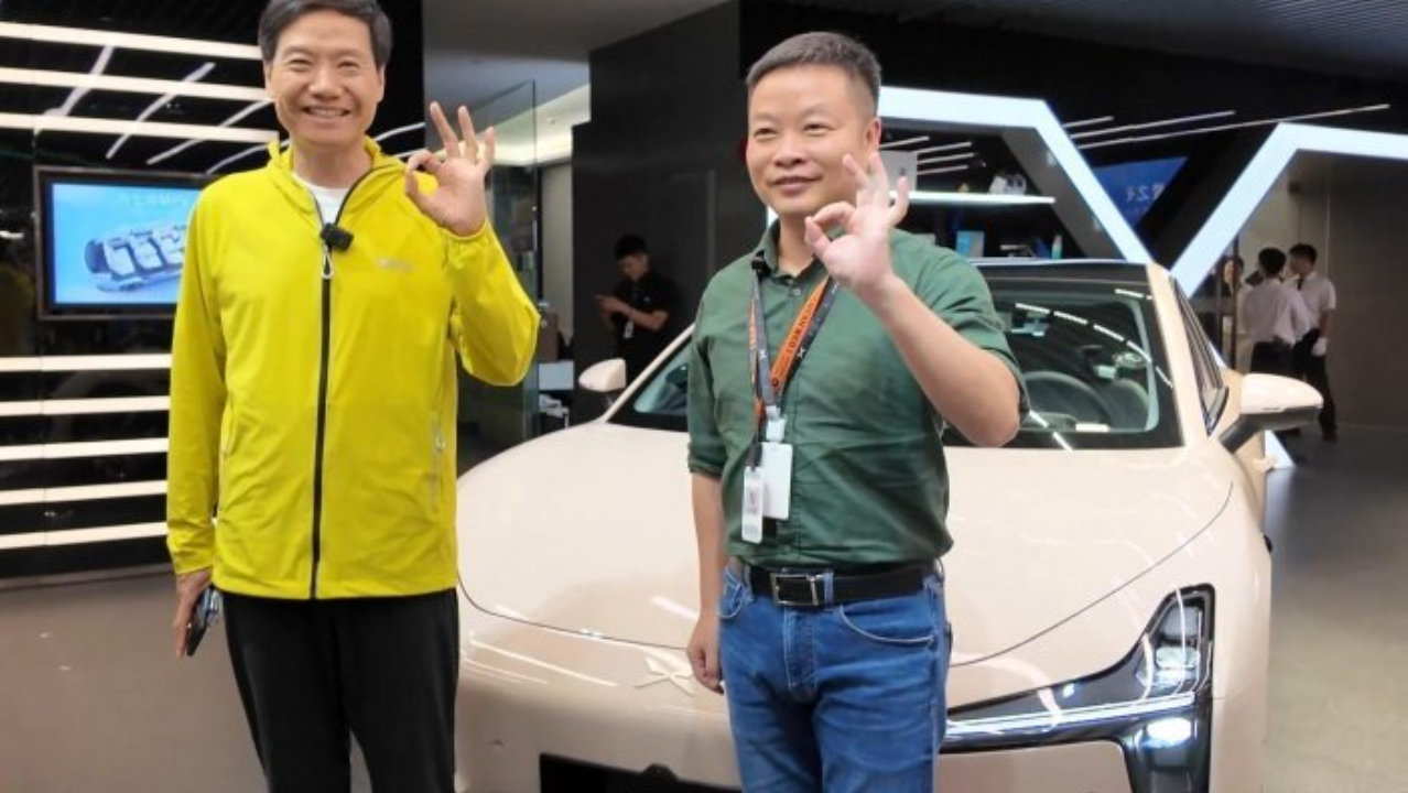 新一代SU7 Max 24小时耐力挑战打破小鹏P7纪录，何小鹏表示祝贺