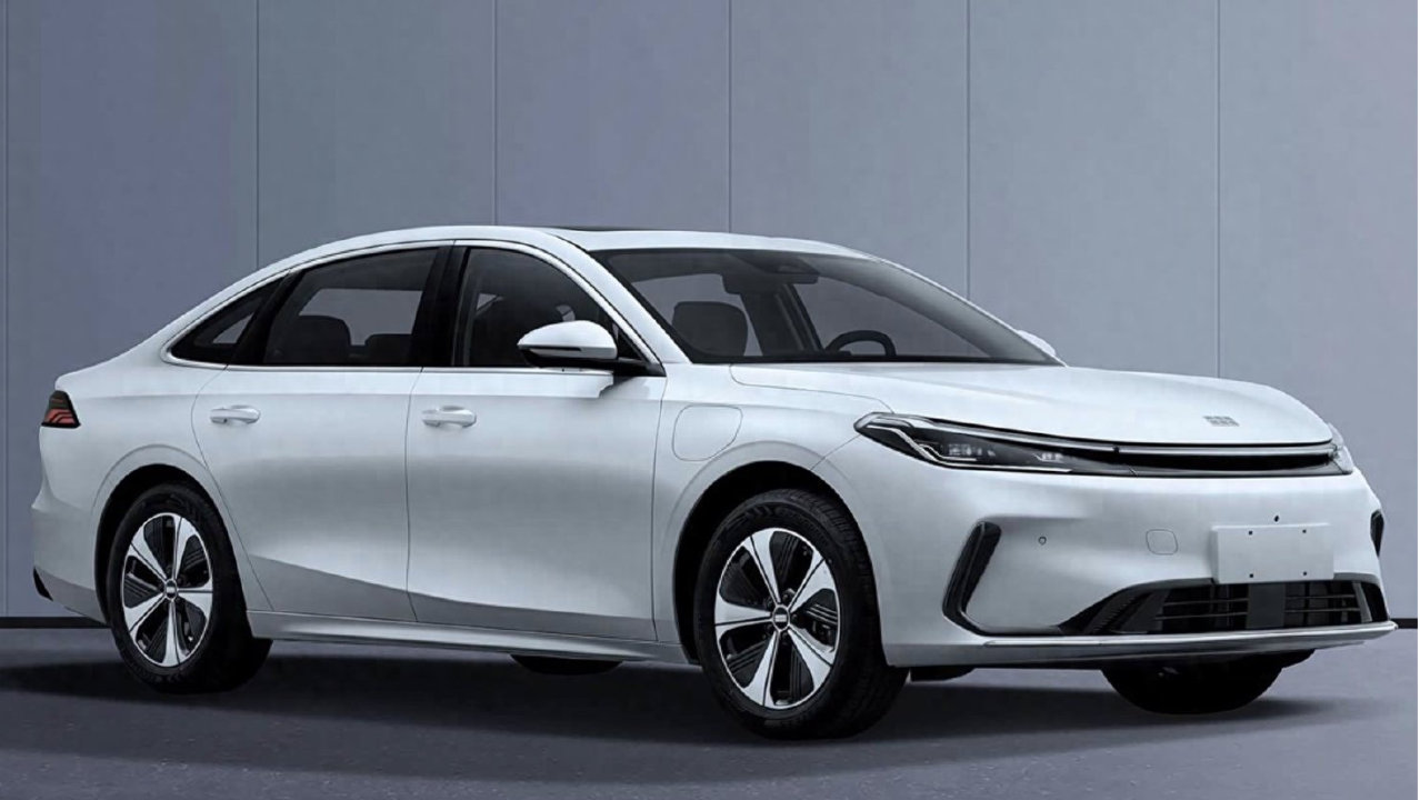 续航可达550km！吉利银河A7纯电版申报，车长超4米9，稳了？