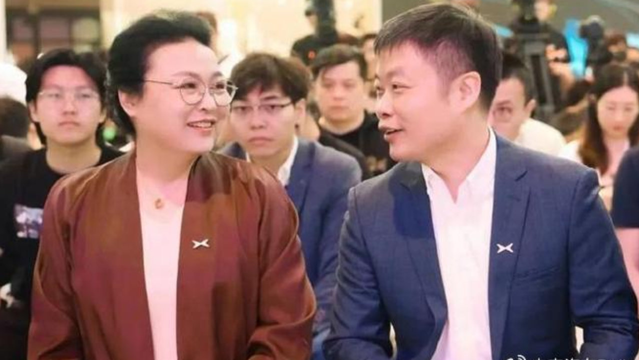何小鹏与王凤英：一台G9L，两个务实的人