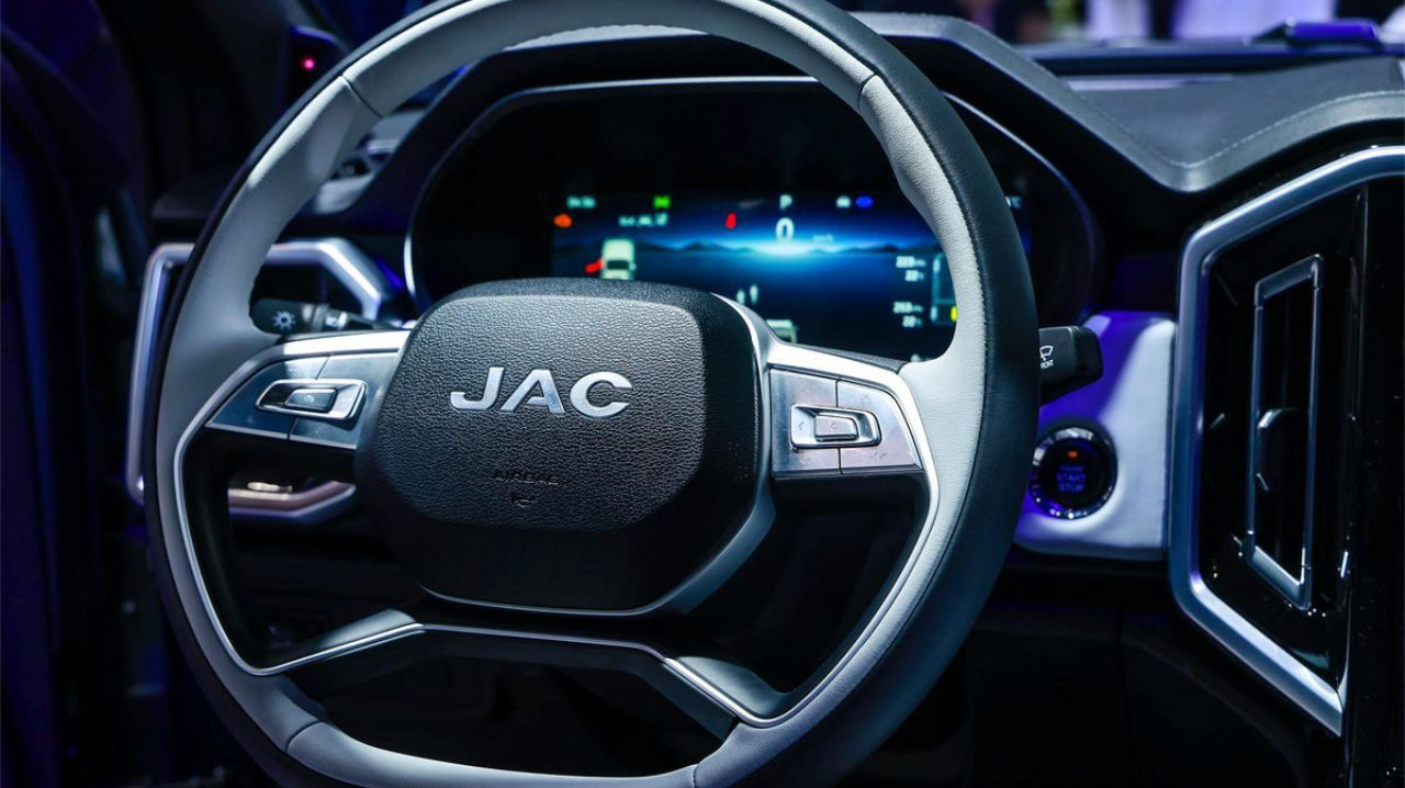 匠心赋能全场景 悍途PHEV携超级电混架构闪耀广州车展