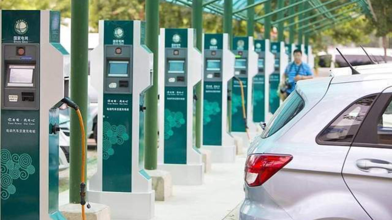 购置税逐渐退坡，新能源车的真实战力如何？燃油车能翻盘吗？