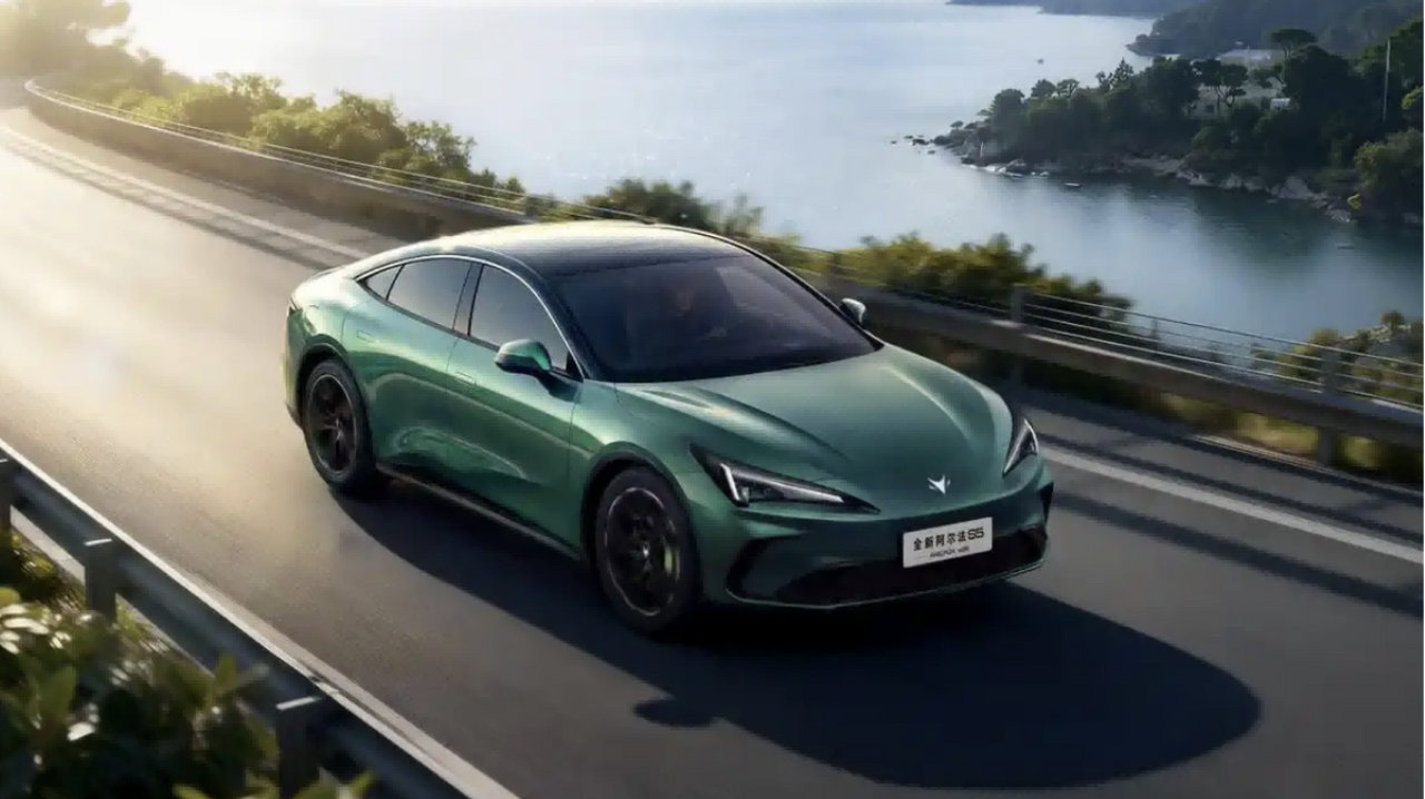 增程破局、智驾焕新：全新阿尔法S5预售补贴后11.28万起贵吗？