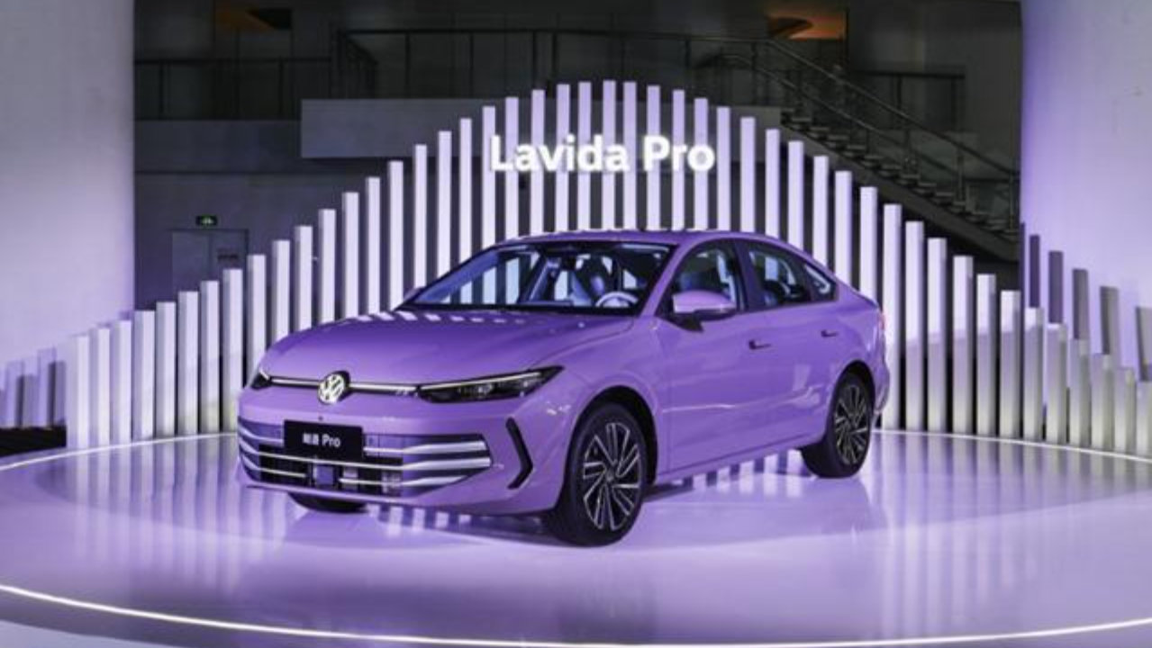 速腾、朗逸都是好车，10万预算怎么选？