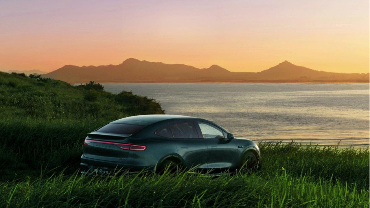 智界R7首个户外穿刺整车挑战，重新定义电动车安全与耐久新标杆