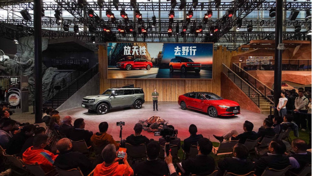 从城市到荒野，福特“探索野行”家族集结广州车展