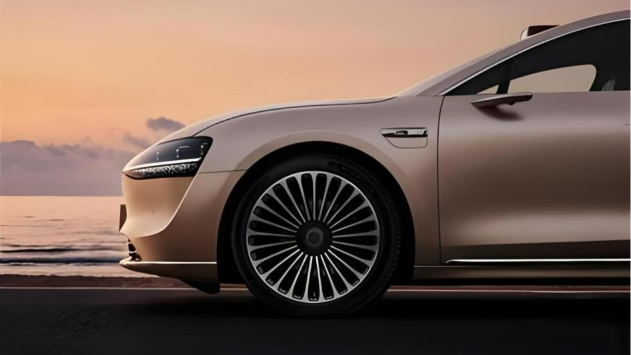 纯电行政轿车，因不确定性而失去“价值”！