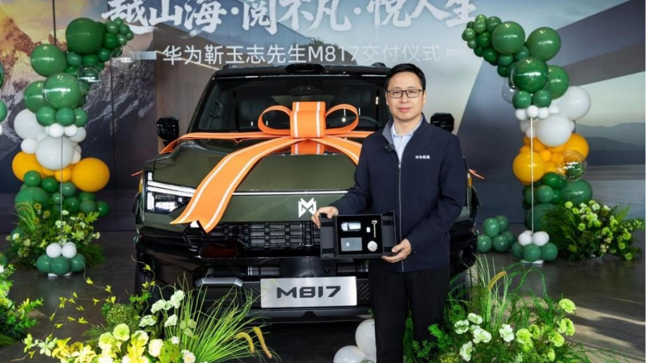 华为靳玉志喜提猛士M817，这波双向奔赴的牵手真的磕到了！