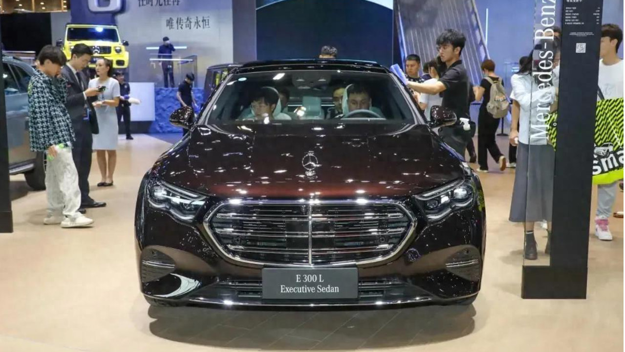 利润腰斩、中国失守：百年奔驰，正遭遇最艰难 “凛冬”