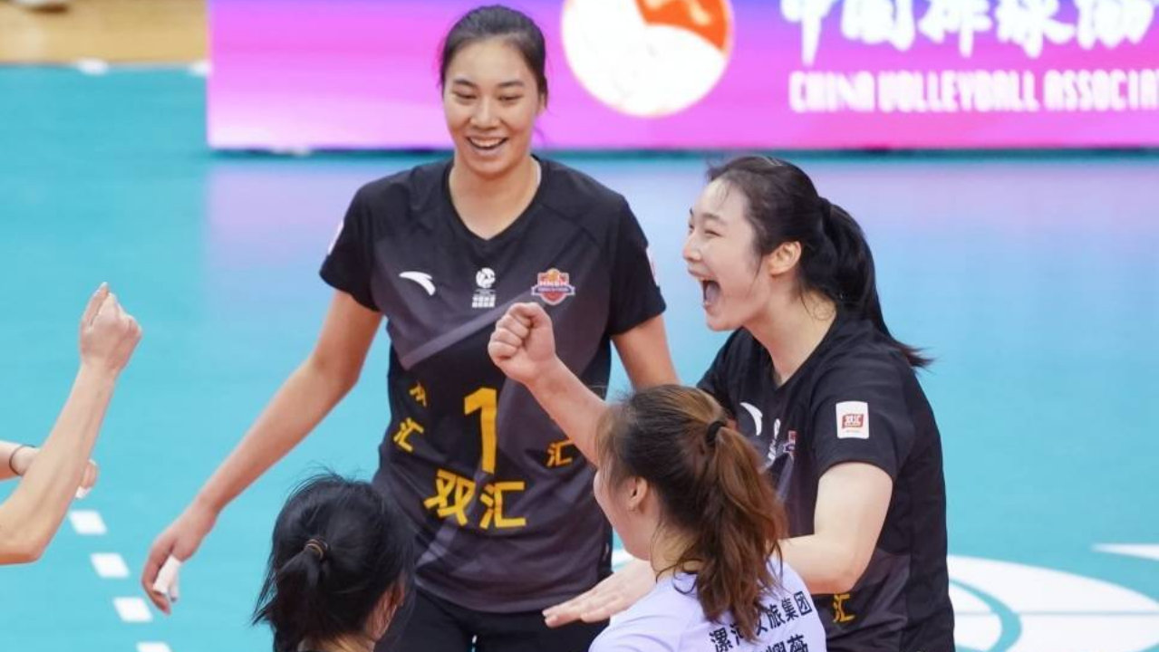 恭喜！中国女排20岁1米98接应崛起：朱婷师妹冲上得分榜第十