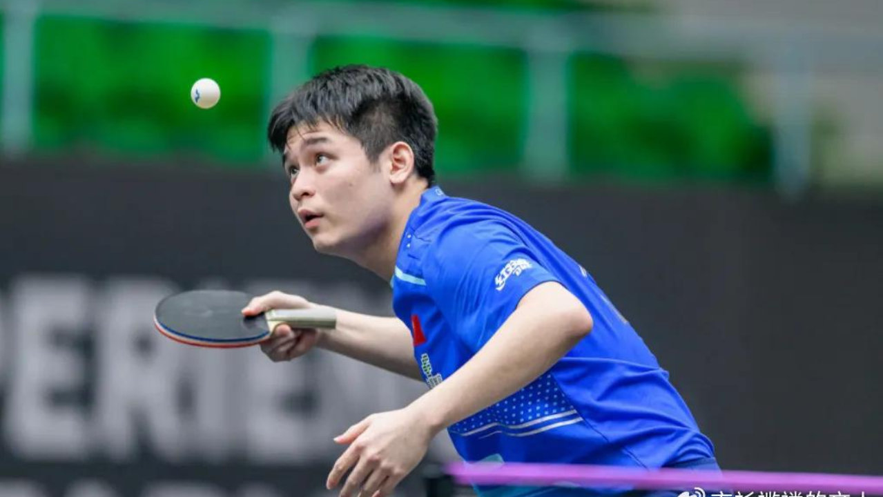 林诗栋突然退赛太意外，国乒男队遇重大打击，王楚钦面临巨大压力