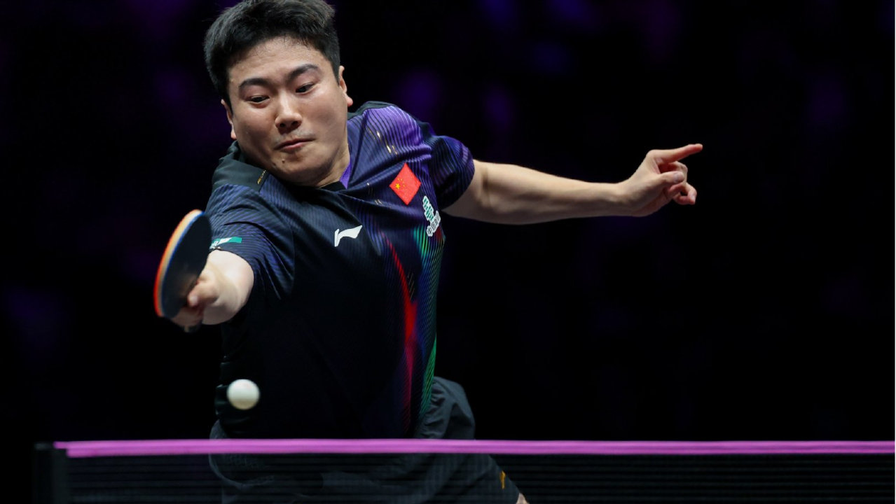 梁靖崑世界杯首轮输球！压力给到教练组和王楚钦，世乒赛派谁参赛