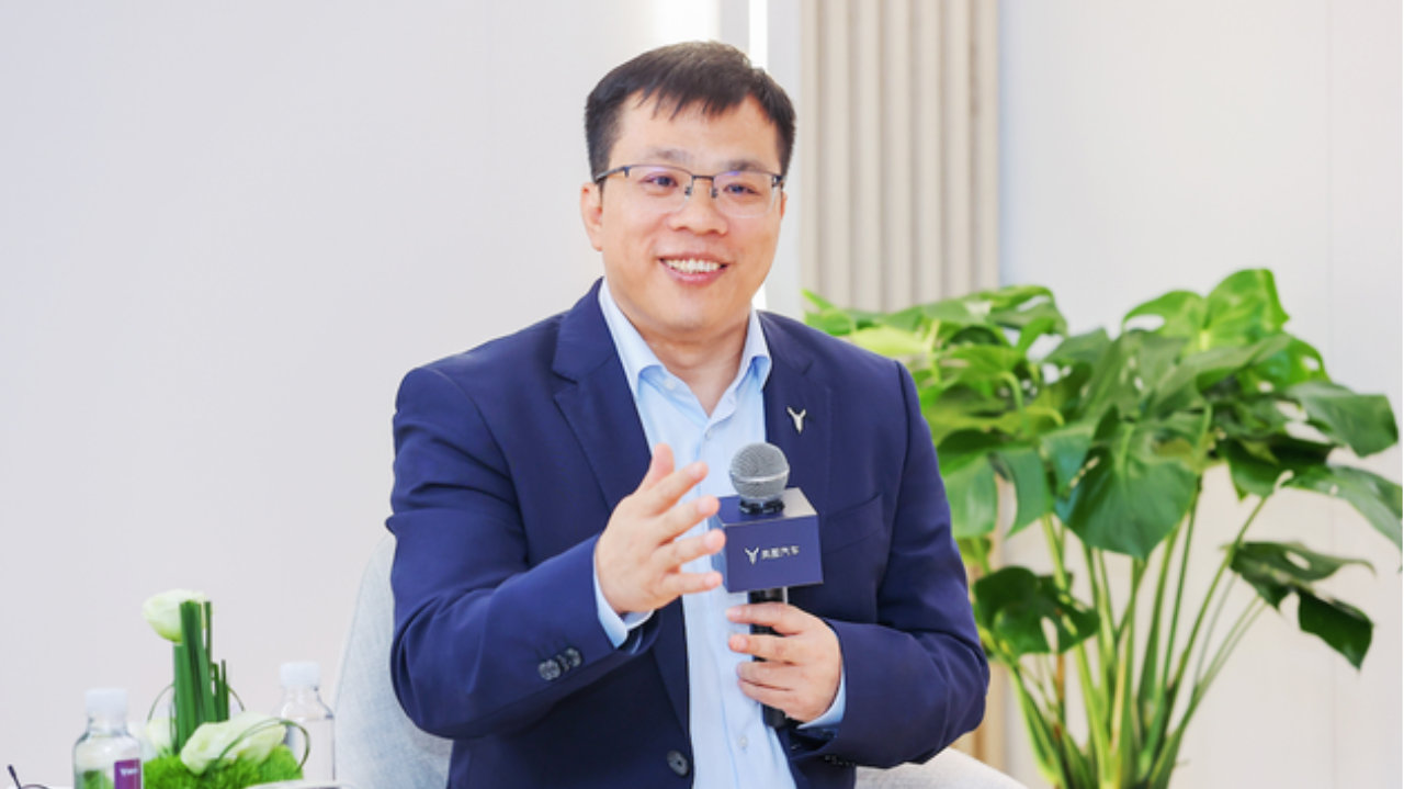 2025广州车展对话岚图：为何坚持做“难而正确”的旗舰？