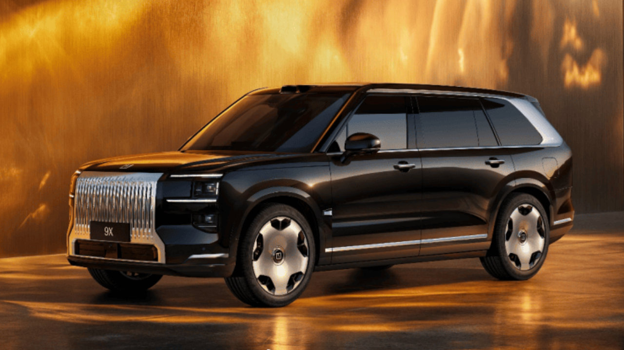 技术跃迁的顶级之作，极氪9X绝对堪称“一代车皇”