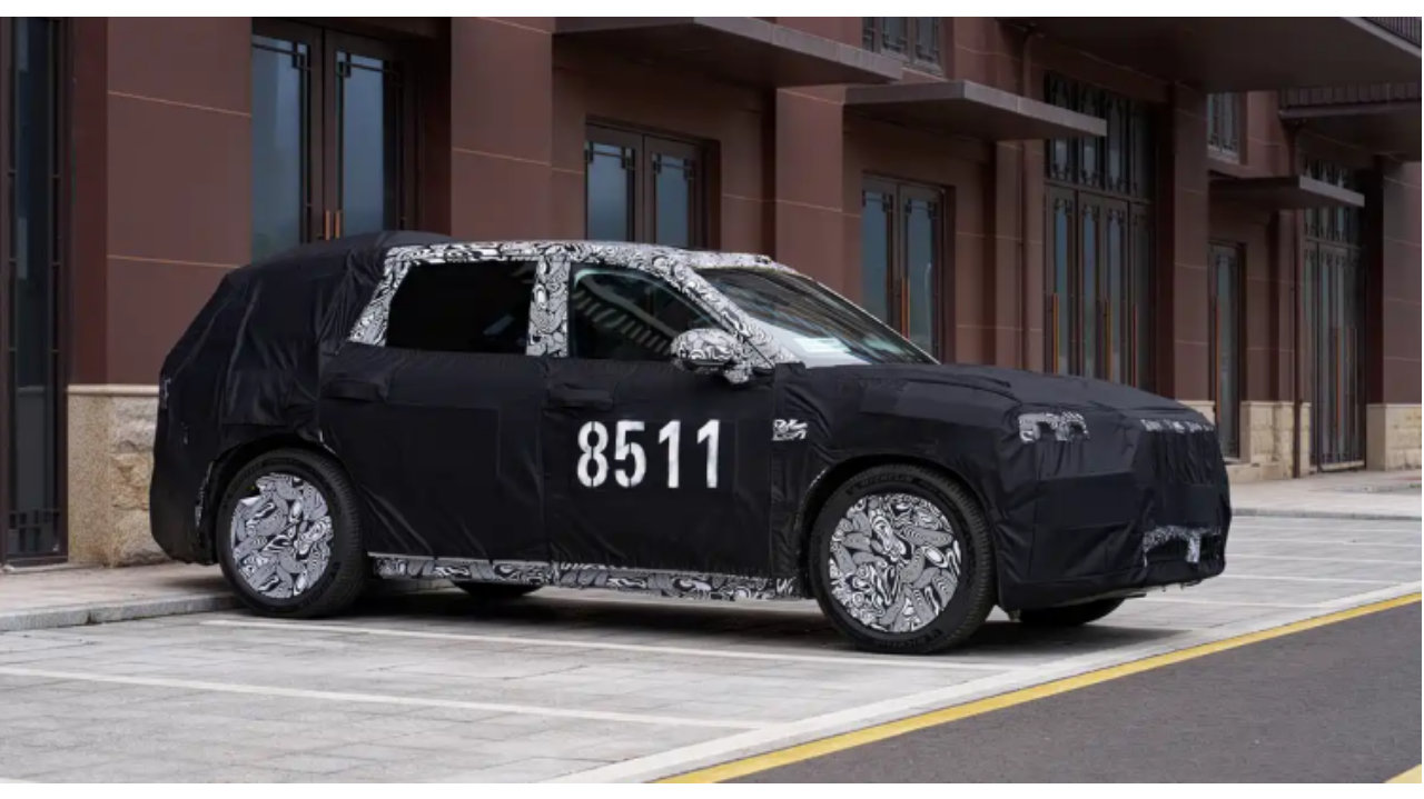 杭州湾卡宴也来了？疑似极氪8X谍照曝光