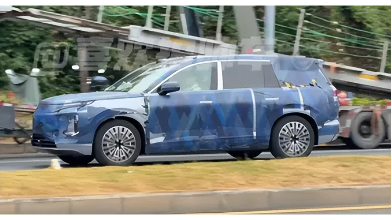 命名“明”？比亚迪旗舰SUV曝光，车长5米2配易三方，定位高于唐L