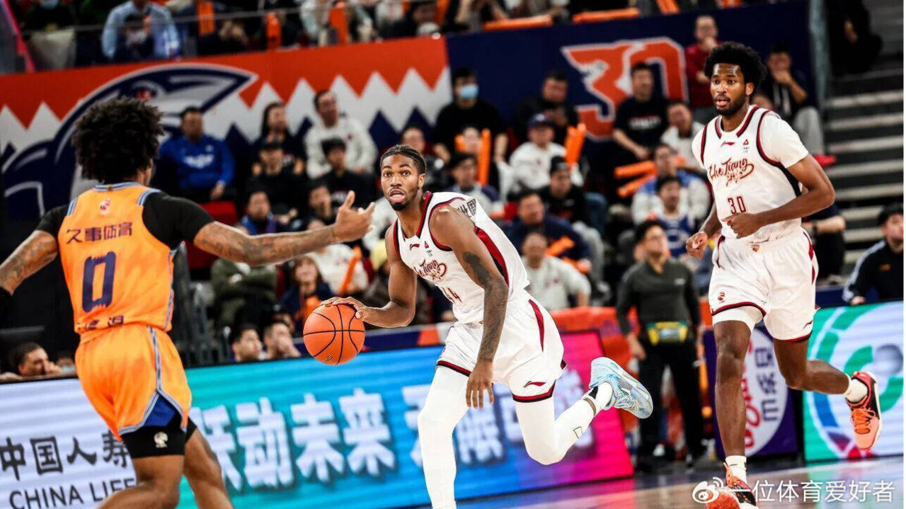 一夜3场大败！夺冠大热门狂输20分，辽宁宿敌3连胜，2人创里程碑