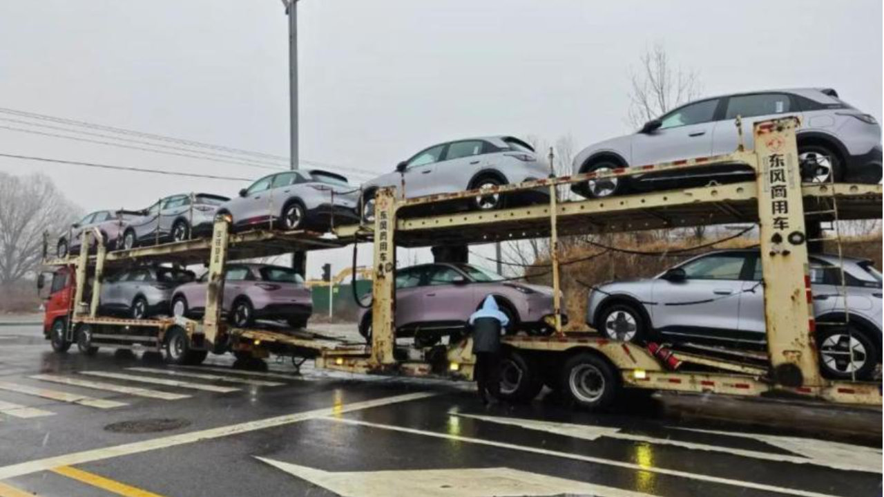 中国“小轿车”销量王：A0级冠军车型，在不到一年里销售出42万台