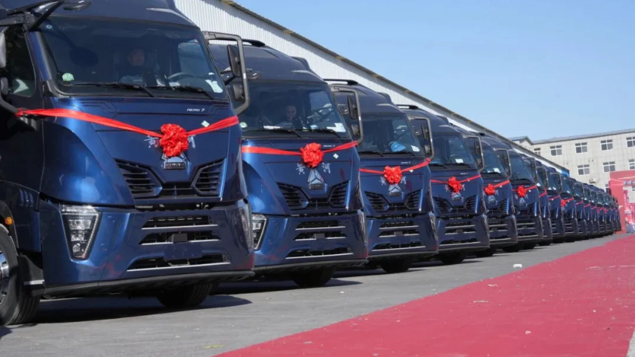 解放千辆大单不断 重汽/东风等多点开花！1月重卡市场喜迎“开门红”