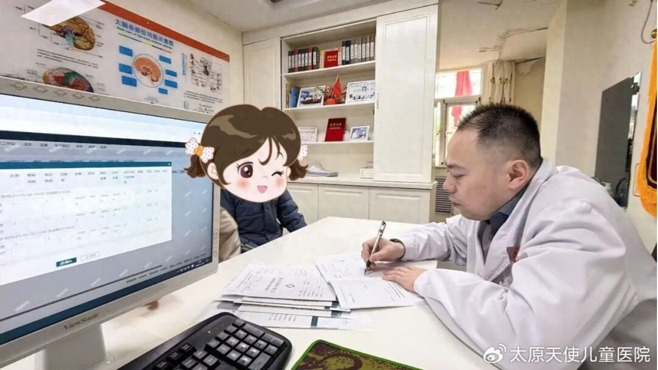 14岁乖乖女和母亲大打出手！全家怒斥叛逆，医院：初中生危害更大