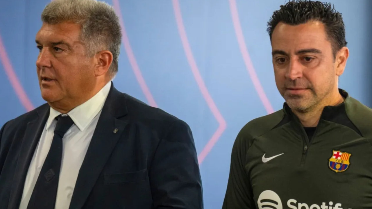 站谁？哈维和拉波尔塔就梅西事件互撕！曼城9年功勋今夏将离队！