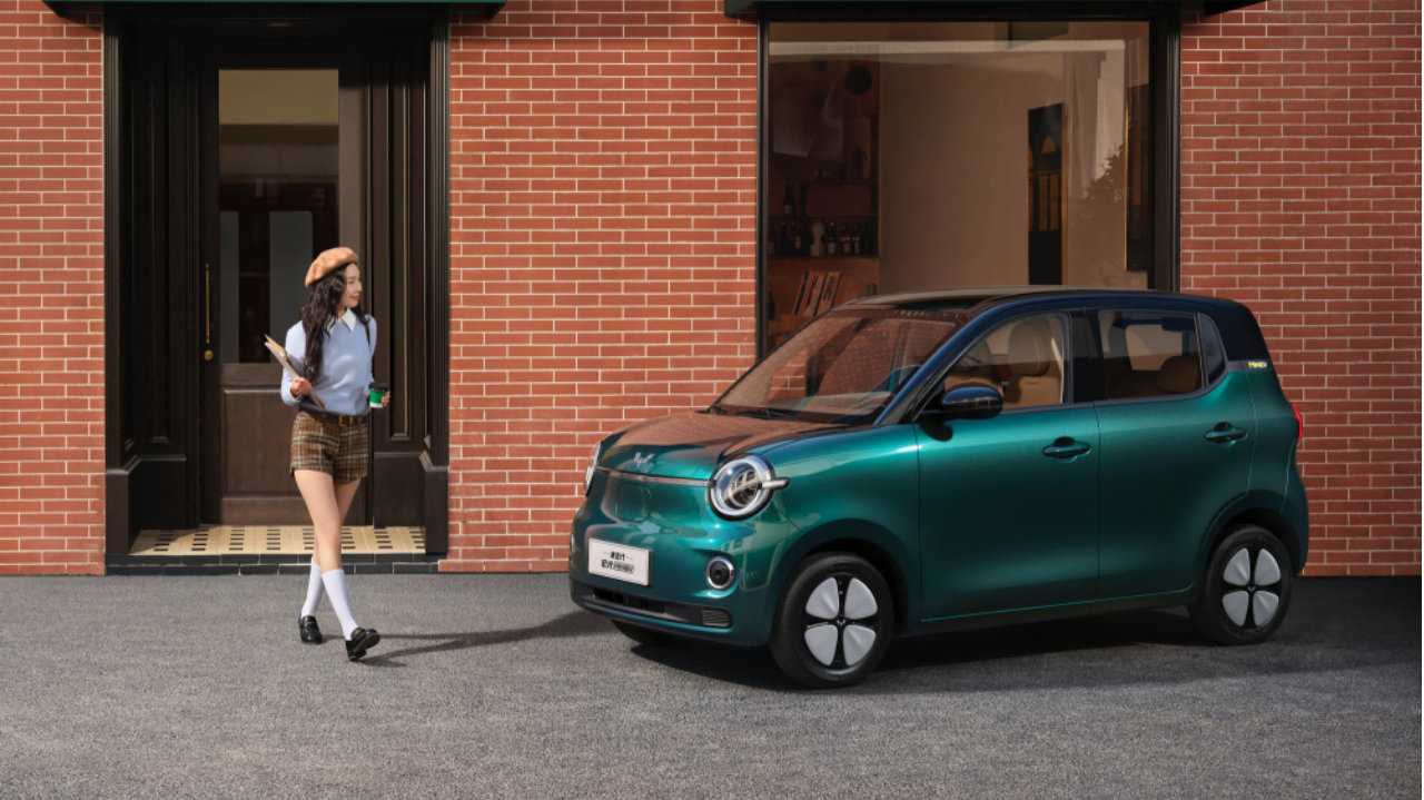 代步车的标准答案？第五代宏光MINIEV开启预订，颜值、细节大提升