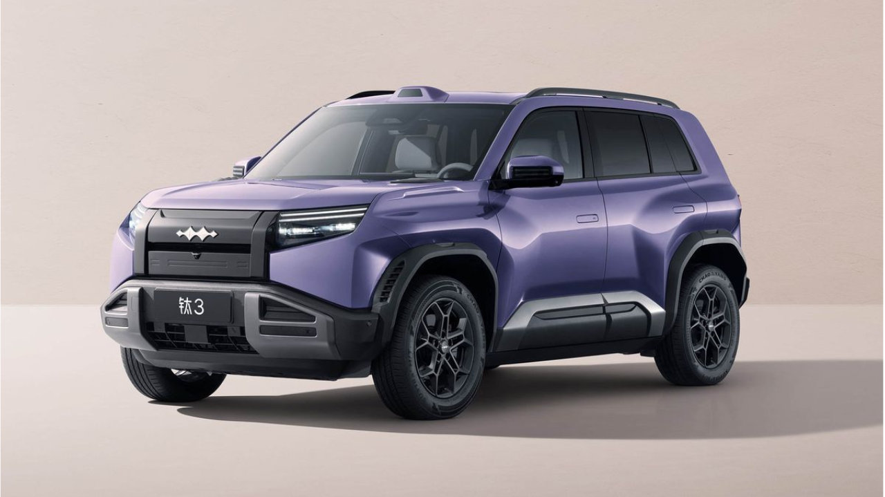 硬派SUV与亲民小车都有 钛3闪充版领衔 三款新能源车同日上市