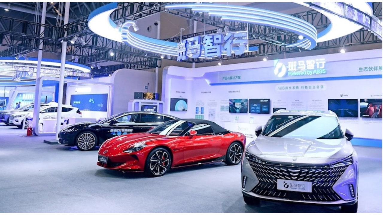 上汽阿里捧出港股座舱IPO！上车940万辆， 三年累亏36亿