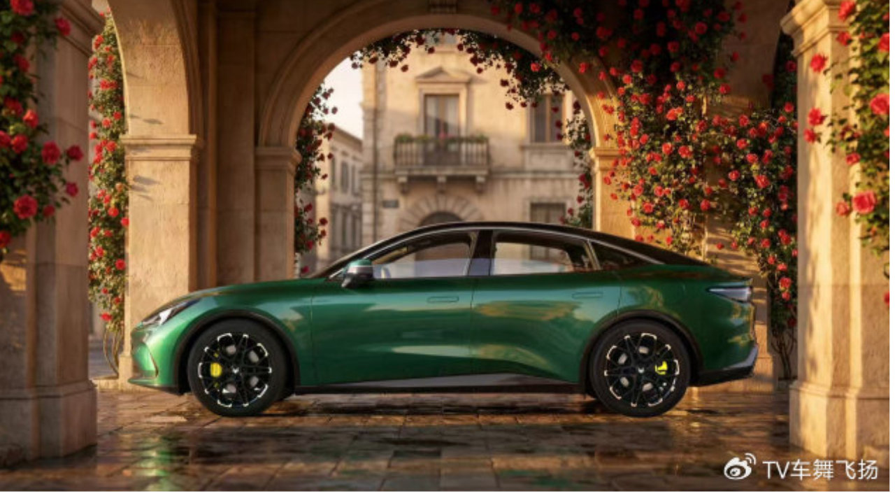 首个全场景AI发布会被极狐抢先了，全新阿尔法S5上市补贴价9.98万起