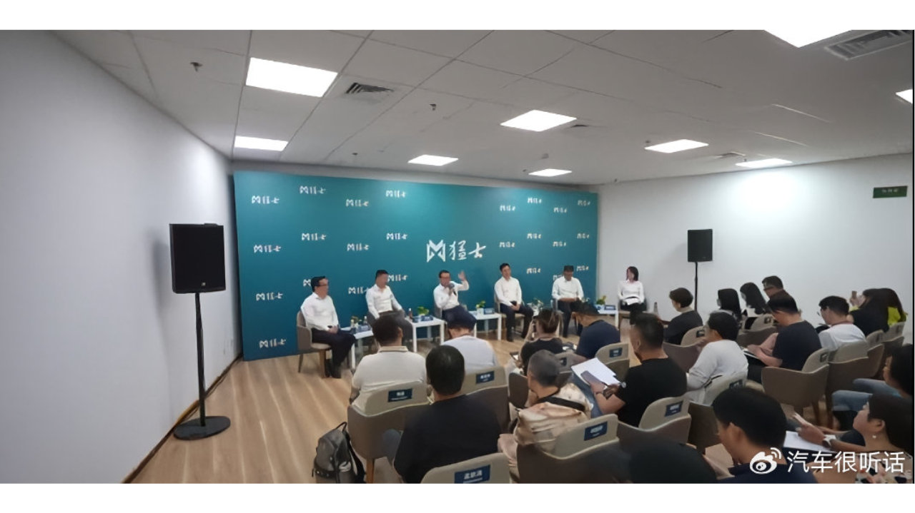 从一个人豁车到一家人出游，猛士817重新定义硬派越野