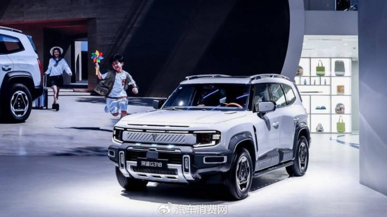 华为乾崑双智加持，全新深蓝G318由越野座驾化身城市玩伴