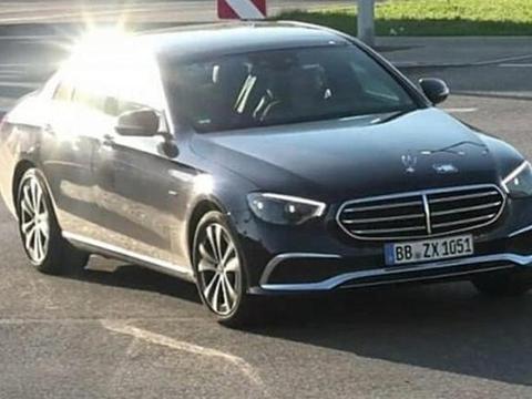 奔驰新款E级实拍谍照 整体设计偏向年轻化