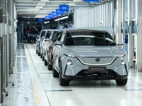 长安马自达EZ-60亮相央视“第一发布”