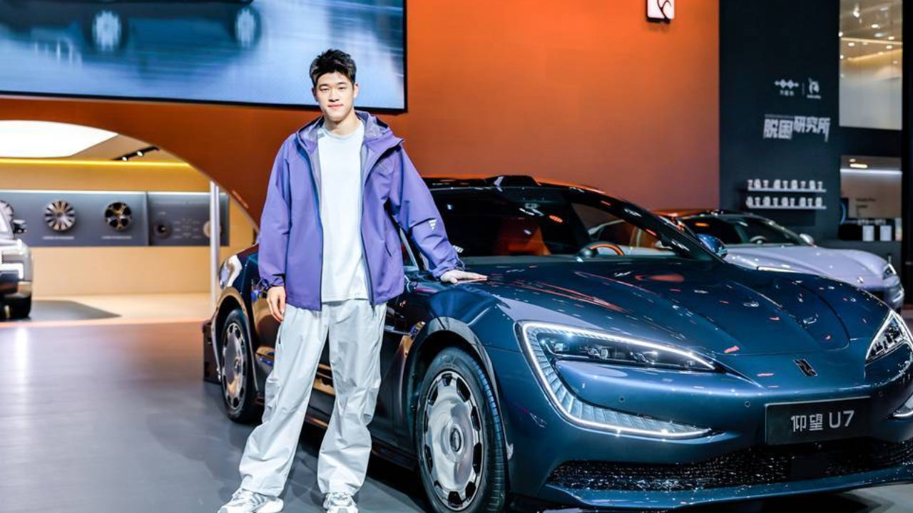 超跑破纪录、轿车显优雅、SUV 够安全！仰望三车成广州车展焦点