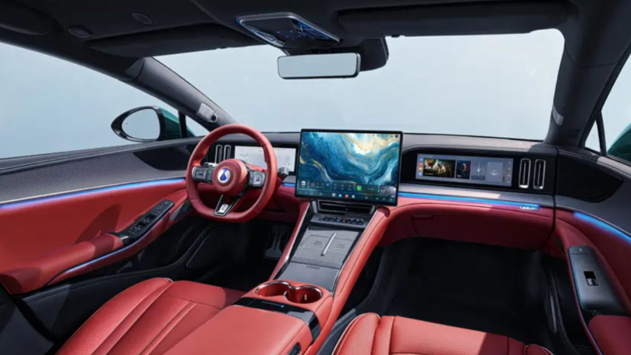 新增熔岩红配色 新款腾势Z9GT内饰官图发布