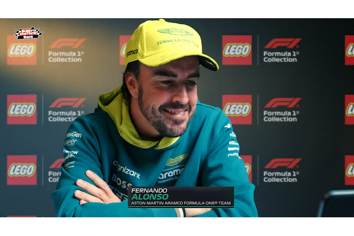 2025年F1中国大奖赛重磅开赛，来看乐高F1赛车燃爆全场！