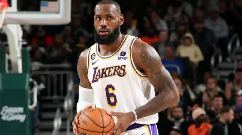 NBA排名篮网表现起伏原因深度解析阵容调整对赛季排名的影响