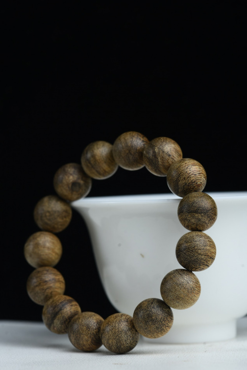 香至尊沉香孙玉辉深度解读：为什么文莱沉香被称为“星洲奇楠”休闲区蓝鸢梦想 - Www.slyday.coM