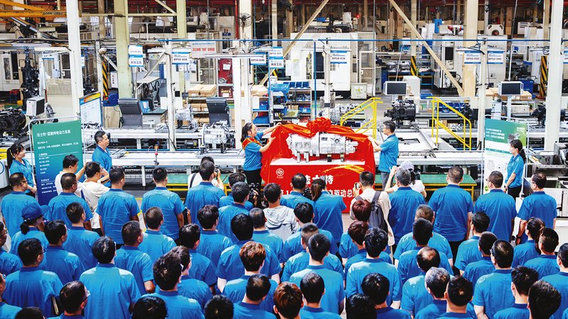 法士特第10万台新能源变速器在宝鸡下线