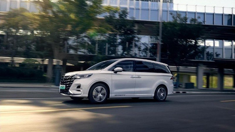 2025年七座MPV选购全攻略：从维度到车型的精准推荐