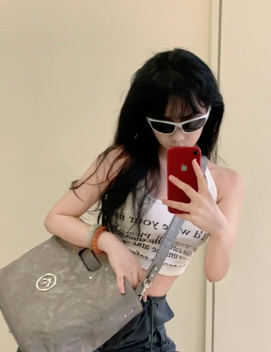 鲁照华小甜妹四张图片三种表情，真是影视圈百变女神-鲁照华视频