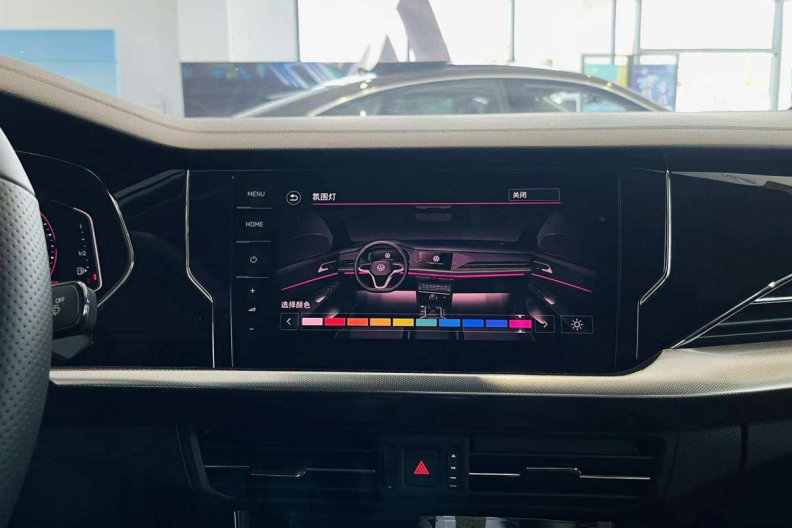 中型车的“扛把子”!到店实拍上汽大众新帕萨特!休闲区蓝鸢梦想 - Www.slyday.coM 中型车的“扛把子”!到店实拍上汽大众新帕萨特!休闲区蓝鸢梦想 - Www.slyday.coM