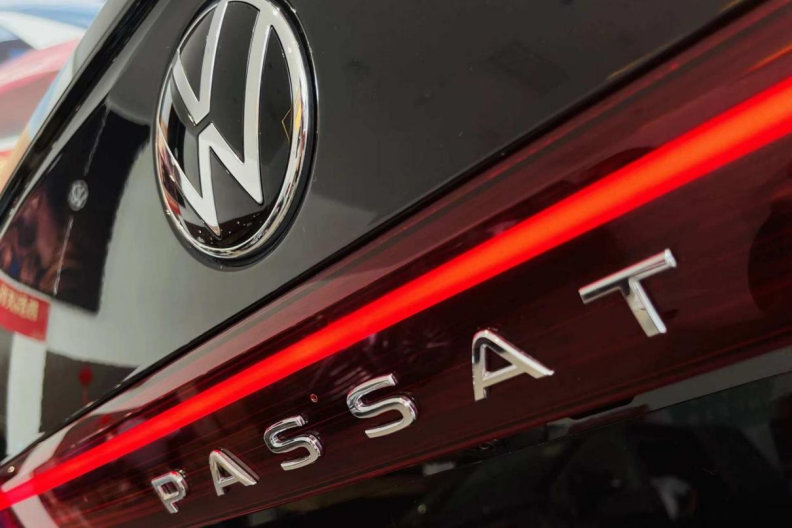 中型车的“扛把子”!到店实拍上汽大众新帕萨特!休闲区蓝鸢梦想 - Www.slyday.coM 中型车的“扛把子”!到店实拍上汽大众新帕萨特!休闲区蓝鸢梦想 - Www.slyday.coM