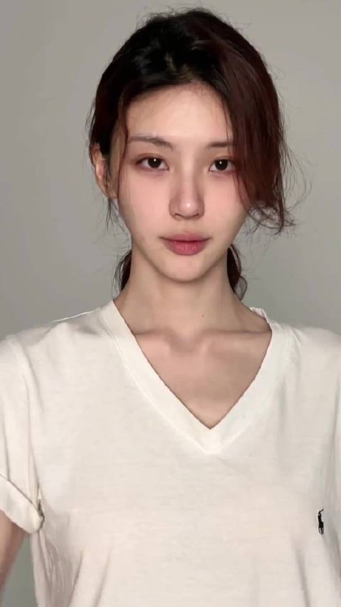 看我叶问也来翻手为云覆手为雨了