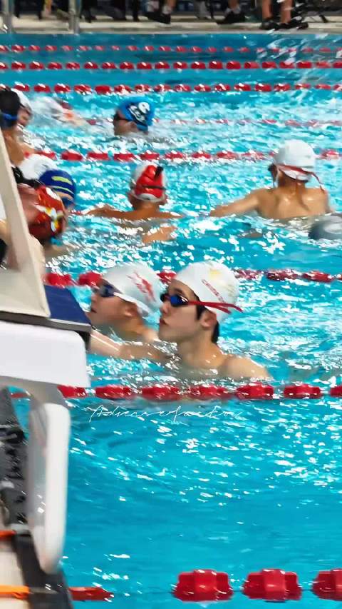 下水把把妹 官俊臣 游泳正常穿搭无不良引导 180体育生