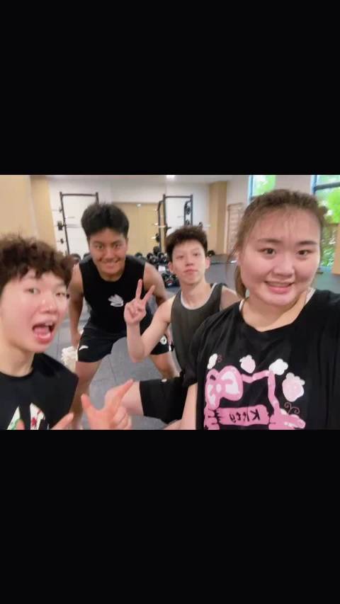 世大运中国女篮夺冠！刘禹彤：奇妙旅程 朋友是我生活的快乐解药