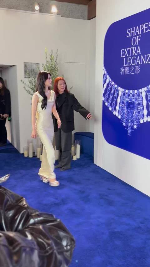 今日份上海线下活动，优雅大方的徐若晗好美