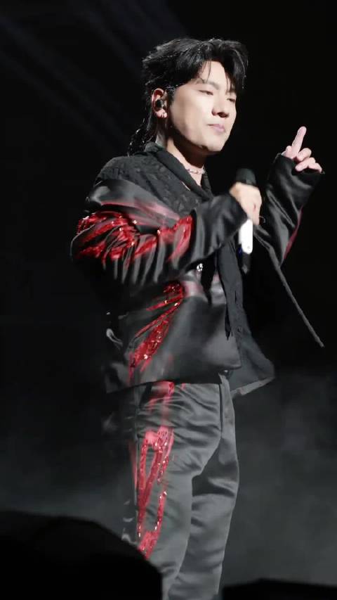 谁的生活不是一地鸡毛，却都在努力地活着