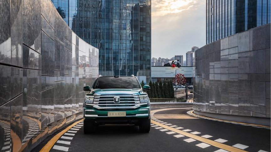 让硬派越野不再小众，三大杀手锏，揭开全新坦克500破圈登冠之谜